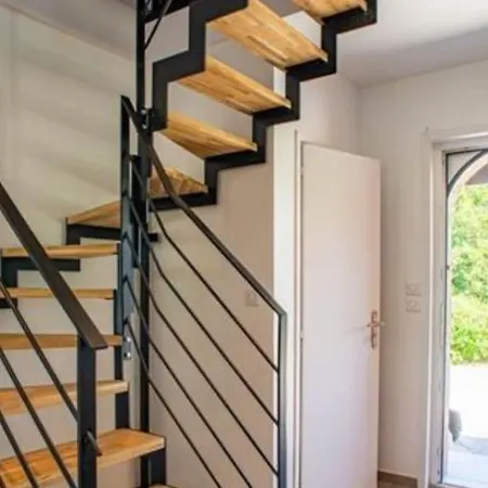 Chez Jules, L'entree Des Caps Willa Bazinghen