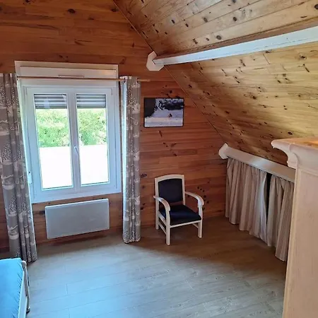 Chez Jules, L'entree Des Caps * Bazinghen