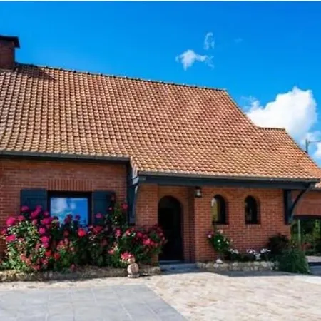 Chez Jules, L'entree Des Caps Villa