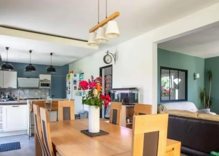 Chez Jules, L'entree Des Caps 빌라